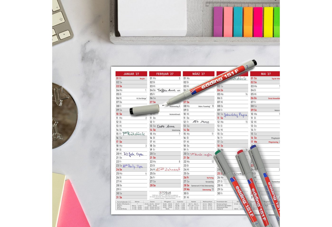 TOBJA Wandkalender Abwischbarer Wandkalender 2027 A4 Rot - Tafelkalender inkl. 4x edding, abwischbar & wiederbeschreibbar, Ferien & Feiertage, KW, 4 Stifte Bild 4