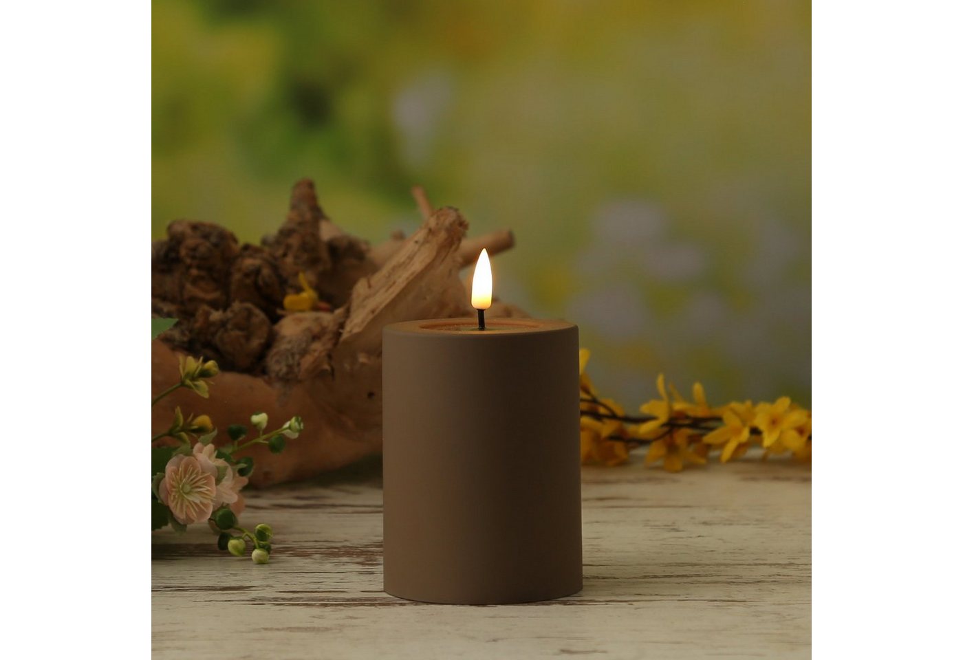 Deluxe Homeart LED-Kerze MIA Deluxe für Außen flackernd H: 10cm D: 7,5cm outdoor mokka braun, LED Classic, warmweiß (2100K bis 3000K) Bild 2