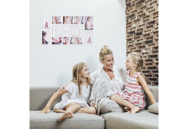 Relaxdays - Bilderrahmen Familie, Fotorahmen für 10 Bilder, Collage Family zum Hinhängen, HxBxT: 36,5 x 72 x 2 cm, weiß