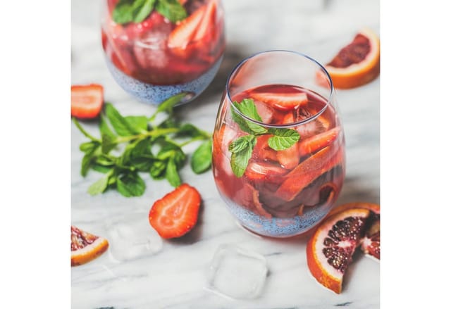 Relaxdays - Weingläser ohne Stiel, 2er Set, Rotweinbecher, je 500 ml Fassungsvermögen, Wassergläser, Dessertgläser, blau