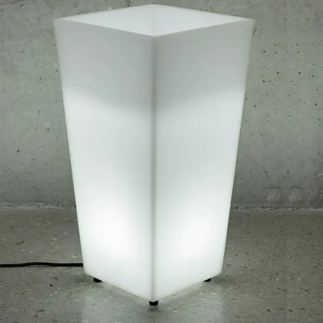 Newgarden - melisa 30 Quadratischer, hoher Blumenkasten mit Licht für sehr widerstandsfähige Pflanzen und Blumen. Kaltweißes Licht mit Kabel.