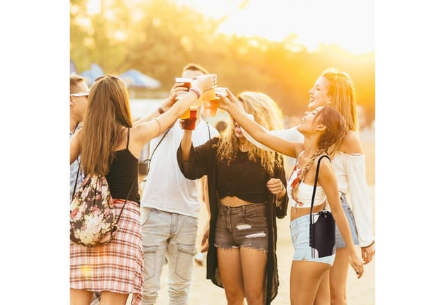 Xxl Flachmann aus Edelstahl, hochwertige Taschenflasche zum Umhängen, 1,8l Fassungsvermögen, Partyspaß, silber - Relaxdays