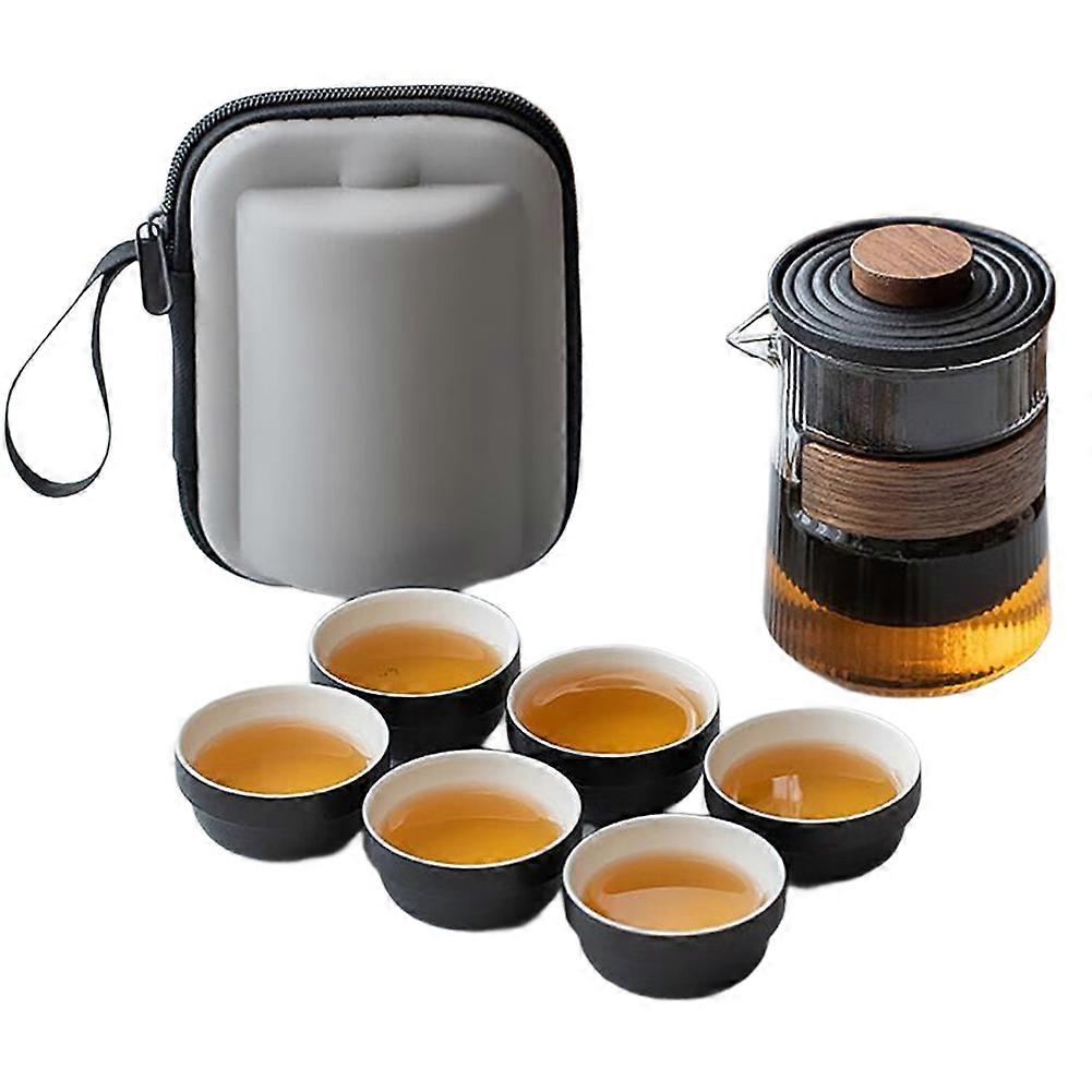 Tragbares Keramik-teeservice, Tasse, Teekanne Und Vier Gläser, Schlichter Chinesischer Stil, Weiß.