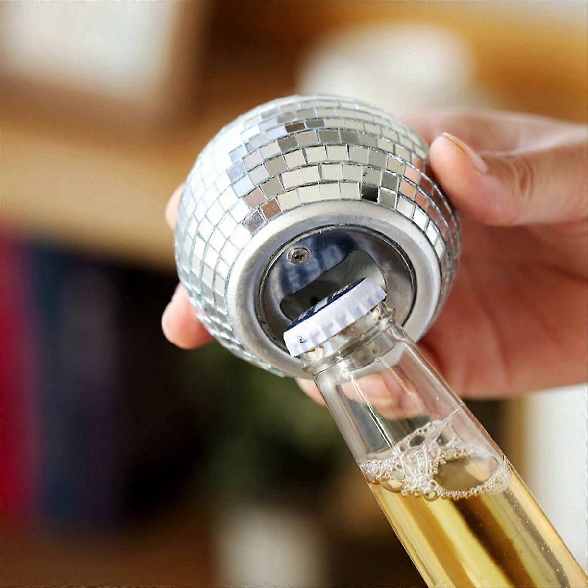 Bieröffner In Spiegelform Mit Goldfarbenem, Facettiertem Kugeldesign