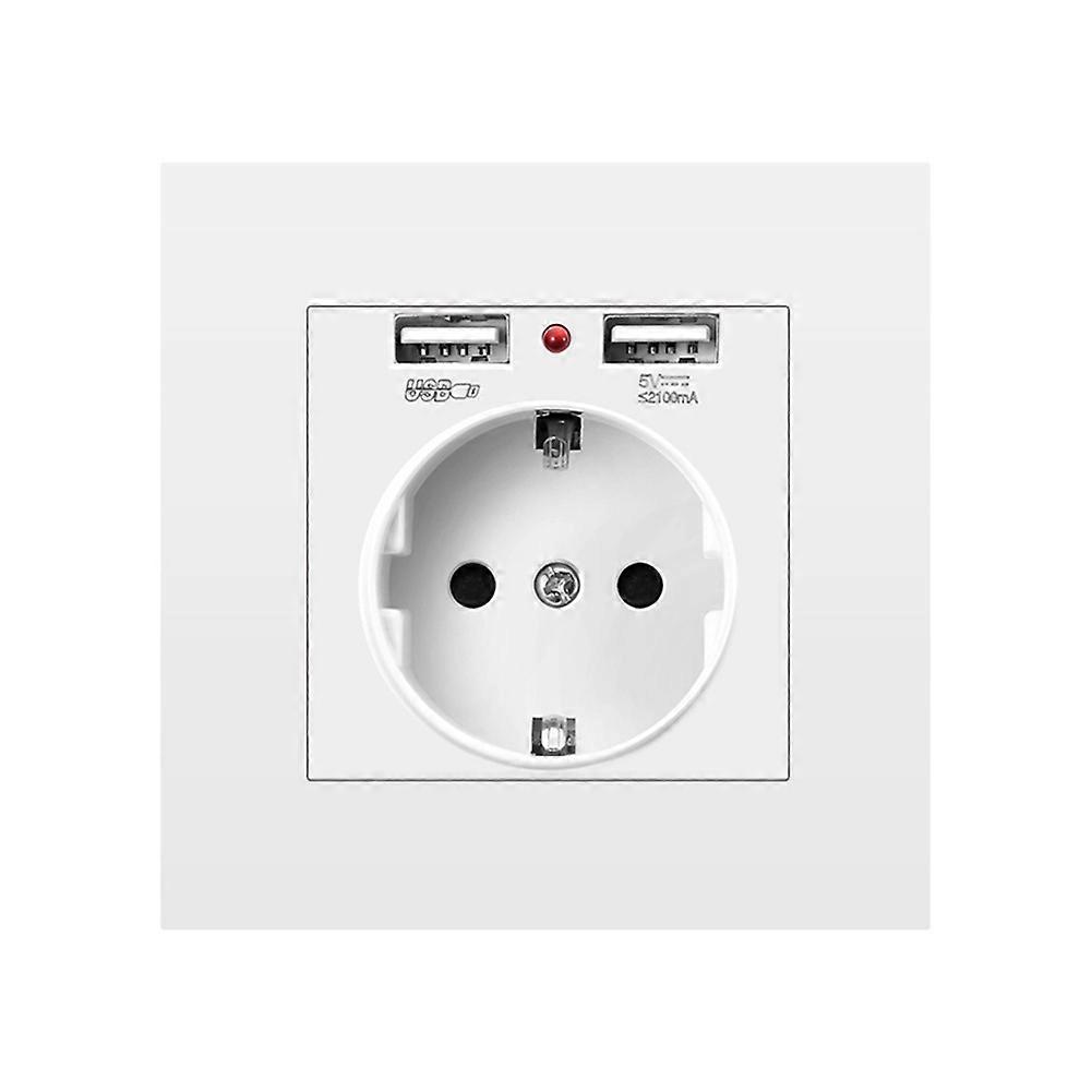 Europäischer Standard-netzstecker Mit Zwei 5v 2,1a Usb-anschlüssen Und Einer Leistung Von 16a Für Den Heimgebrauch.