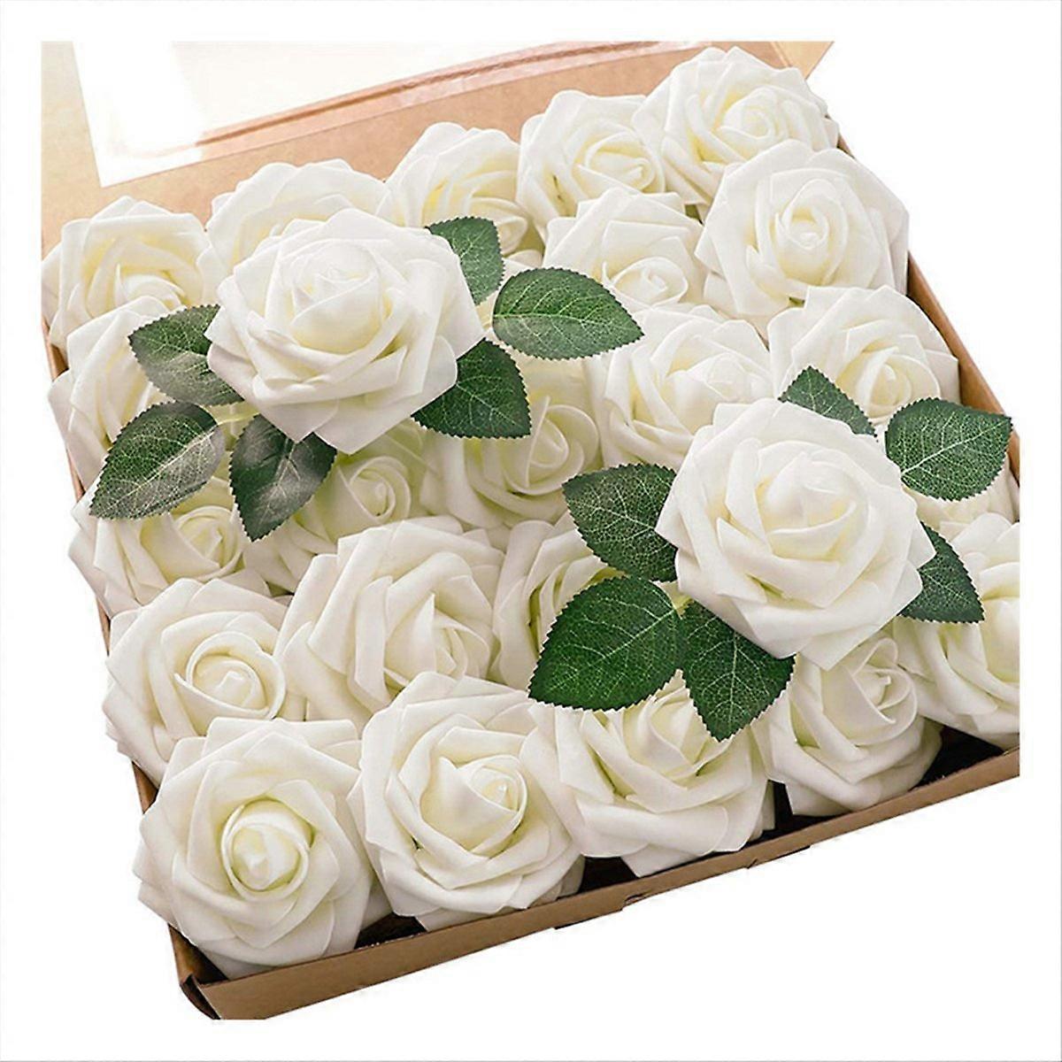 Set Mit 25 Künstlichen Rosen, Künstliches Aussehen.