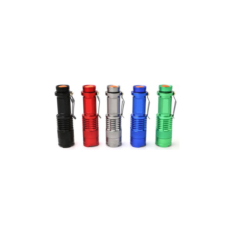5. Eine Wiederaufladbare Mini-teleskoptaschenlampe, Erhältlich In Rot, Grün, Blau, Schwarz Und Silber.