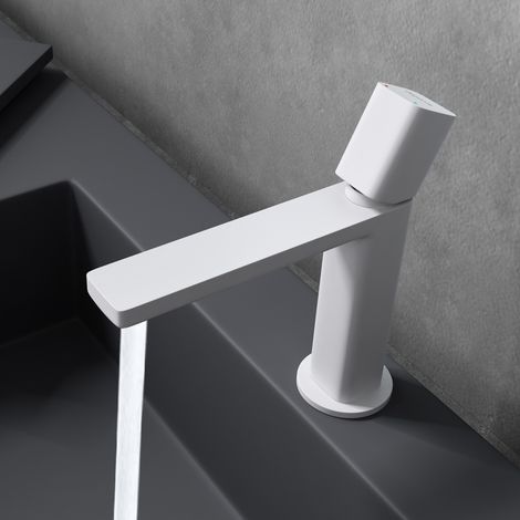 Waschtischarmatur Aus Messing Mit Keramikkartusche Und Finish In Champagnergold – Mischbatterie.