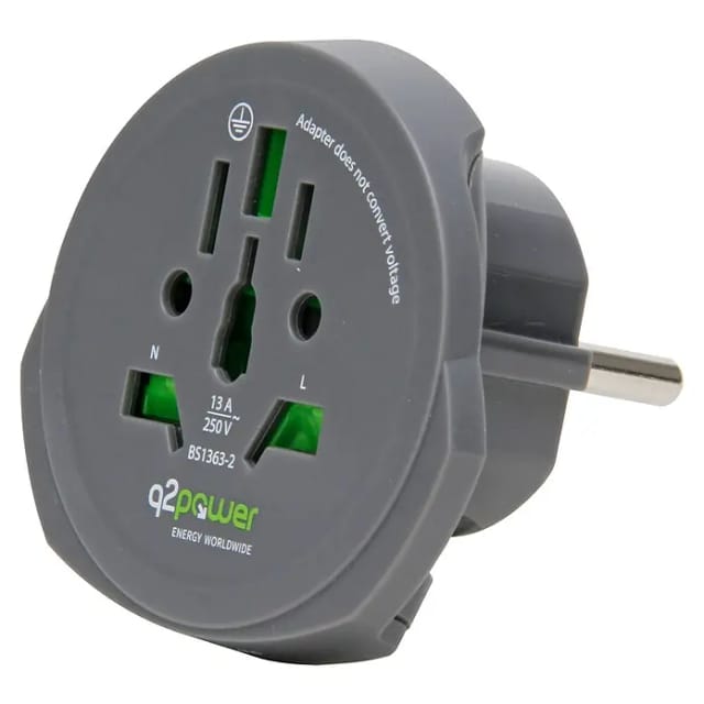Kopp Reiseadapter World2Europe grau für Geräte in Schweiz, Italien, Brasilien, UK, USA/Japan