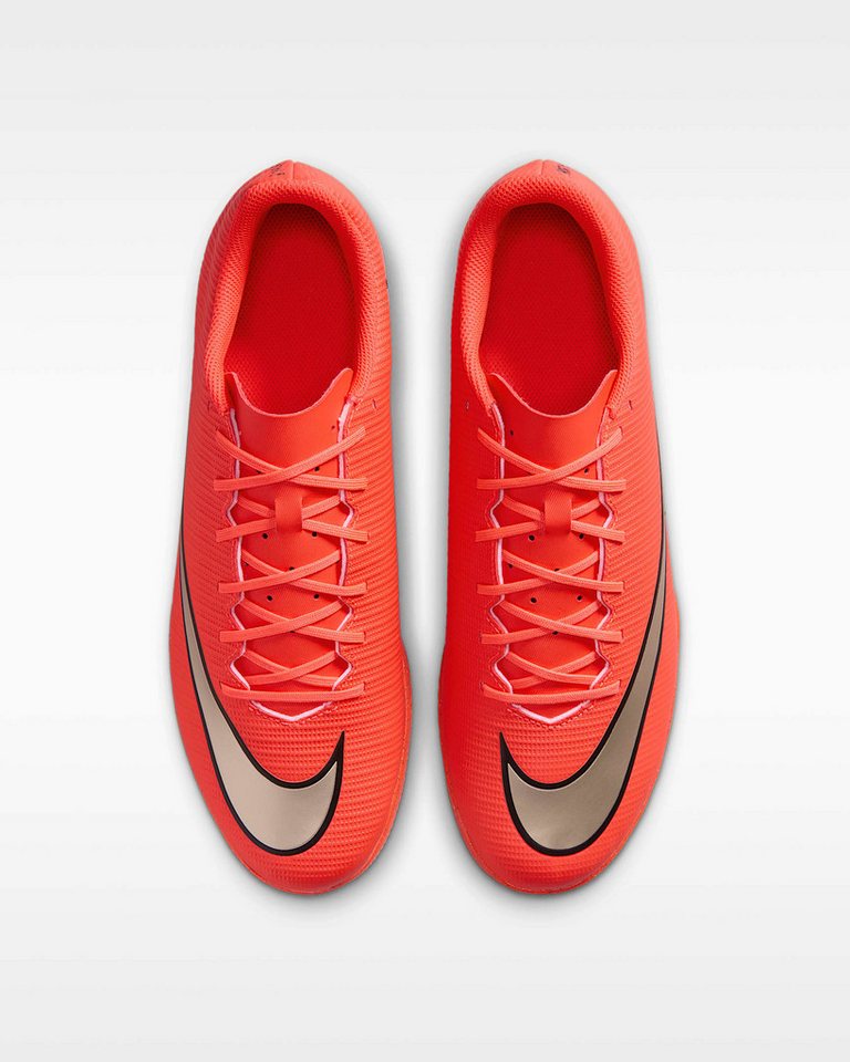 Nike Mercurial Vapor 17 Club Fußballschuh für Hallen- und Hartplätze