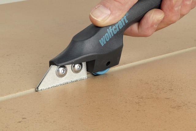 1 Fugenkratzer mit Rollenführung - 5570000 - Wolfcraft