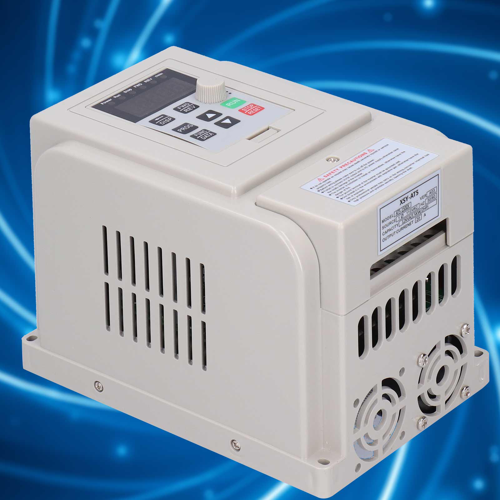At5-1500x Frequenzumrichter Für Motoren, Einphasig 110 V, Dreiphasig 220 V, 1,5 Kw, Ein Eingang, Drei Ausgänge.