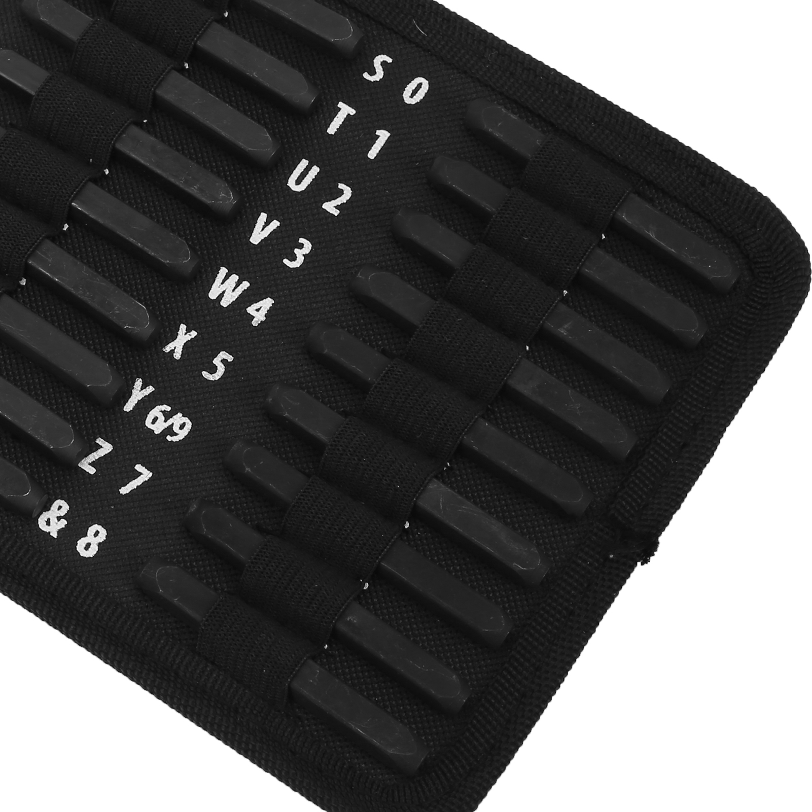 Set Mit 36 4-mm-briefmarken, Darunter Zeichen, Zahlen, Englische Symbole Und Buchstaben.