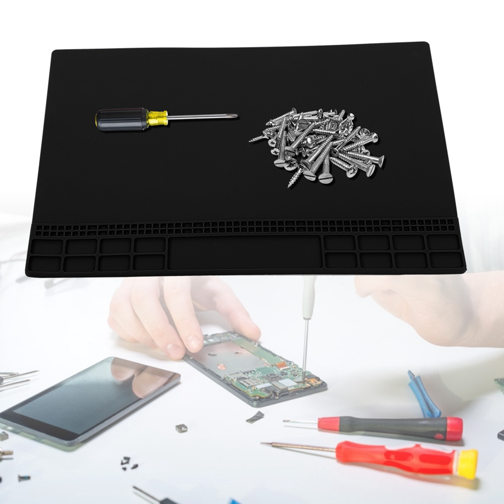 Schwarze Silikon-wärmedämmmatte, Hitzebeständig Und Antistatisch, Für Reparaturtische An Mobiltelefonen Und Computern. Abmessungen: 350 X 250 X 4 Mm.