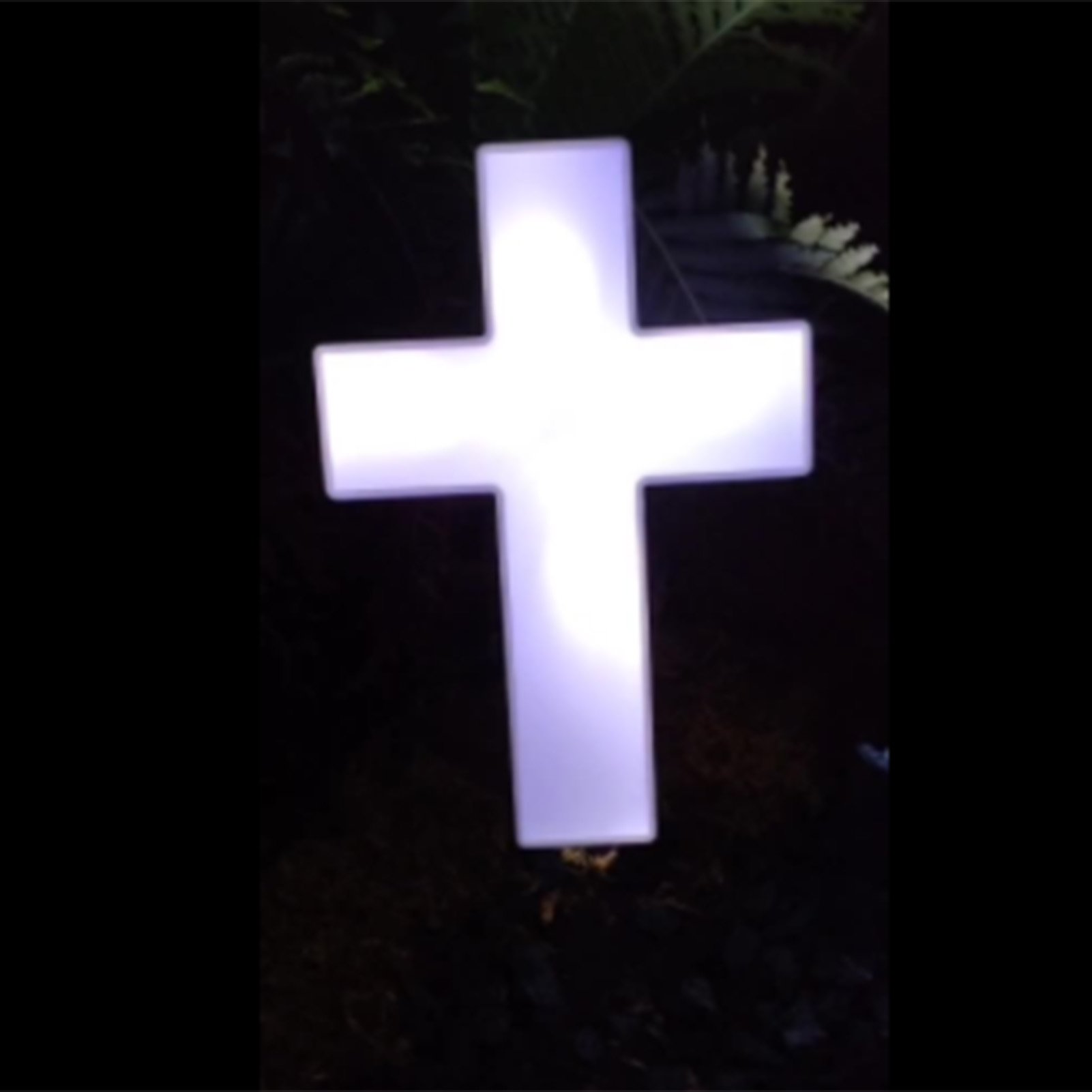 Solarbetriebene Led-beleuchtete Kreuze Für Friedhofsdenkmäler, Grabsteine, Kreuzförmige Lichtmasten, Gartengrabsteine Und Grabdekorationen Für Trauernde Familien.