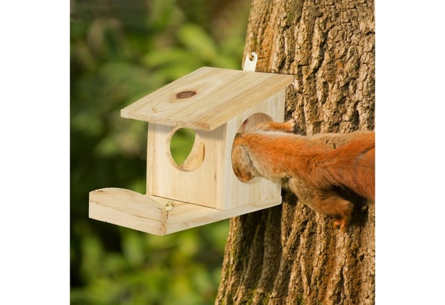 Relaxdays Eichhörnchen Futterhaus zum Hängen, Aus Holz, Wetterfest, HBT: ca. 17,5 x 12 x 25 cm, natur