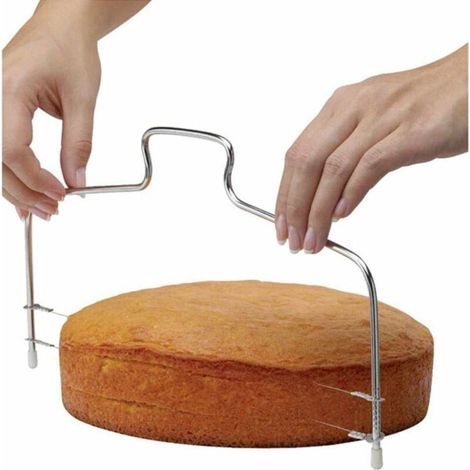Tortenausstecher Aus Edelstahl Mit 2 Schneiddrähten Für Kuchen Oder Keksböden. Perfekte Törtchen Für Jeden Anlass Und Jede Feier.
