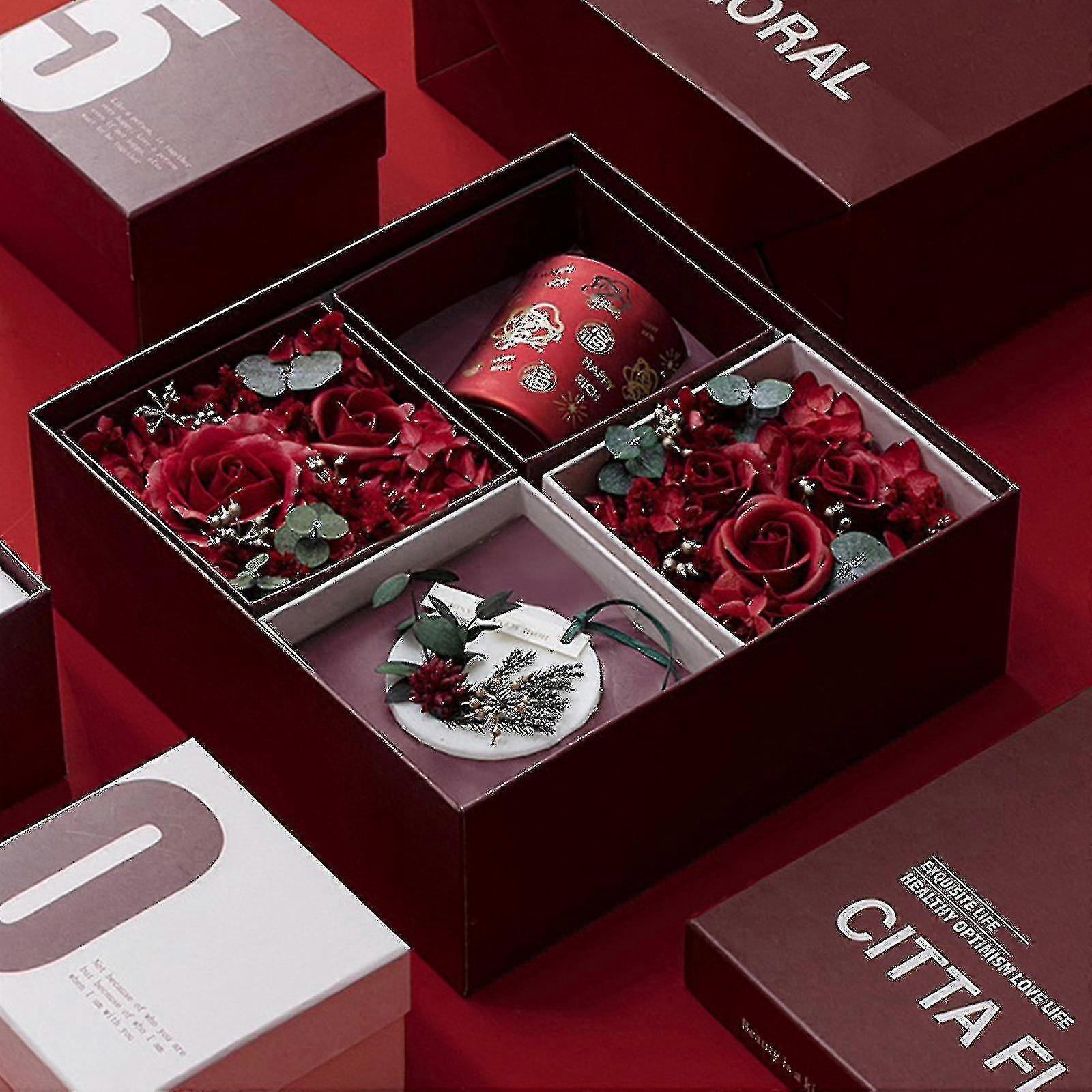 Handgemachte Geschenkbox Mit Künstlichen, Getrockneten Seifenblumen, Handschuhen Und Duftkerze – Perfekt Für Muttertag, Jahrestag, Valentinstag Oder Geburtstag.