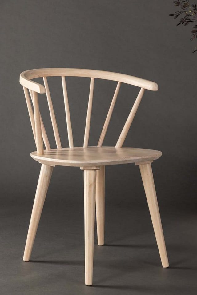 Bobby Esszimmerstuhl mit Armlehne Holz whitewash.