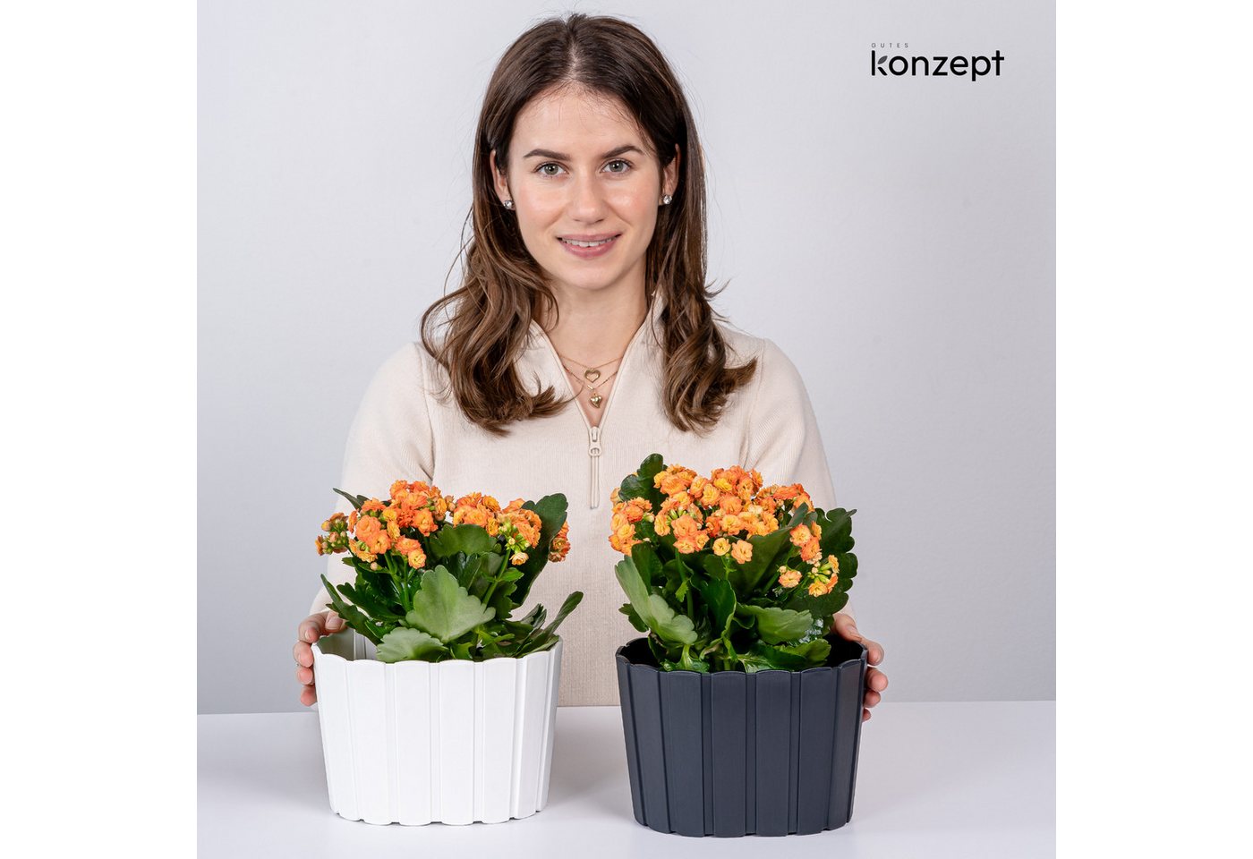 KONZEPT Blumentopf für die Wand aus robustem Kunststoff, Holzleisten-Optik, Indoor, Mit_Stiel, Outdoor, Robuster Bild 2