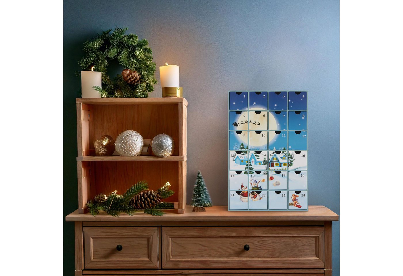 BRUBAKER befüllbarer Adventskalender Weihnachtsdorf im Schnee - Weihnachtskalender zum Befüllen (39 cm groß aus Pappe, 1-tlg), DIY Kalender mit 24 Türchen für Gutscheine und Süßigkeiten Bild 2