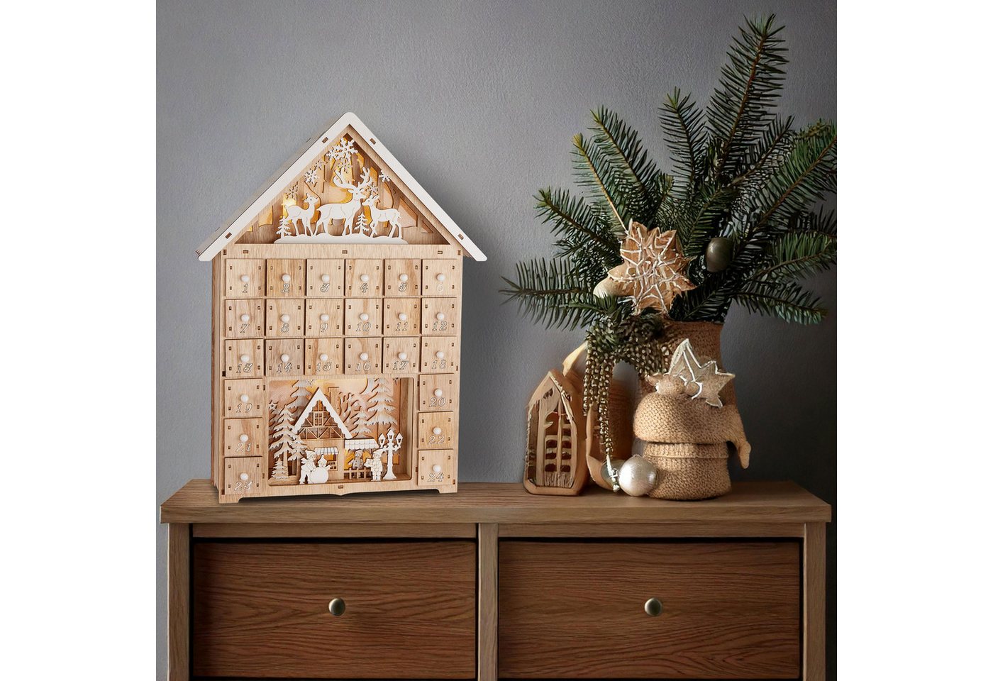 BRUBAKER befüllbarer Adventskalender Weihnachtshaus - 40 cm Holz Weihnachtskalender + LED Beleuchtung (Haus Adventskalender zum Befüllen - Beleuchtet, 1-tlg), Rentiere im Wald, Schnee Dorf mit Kindern Bild 3