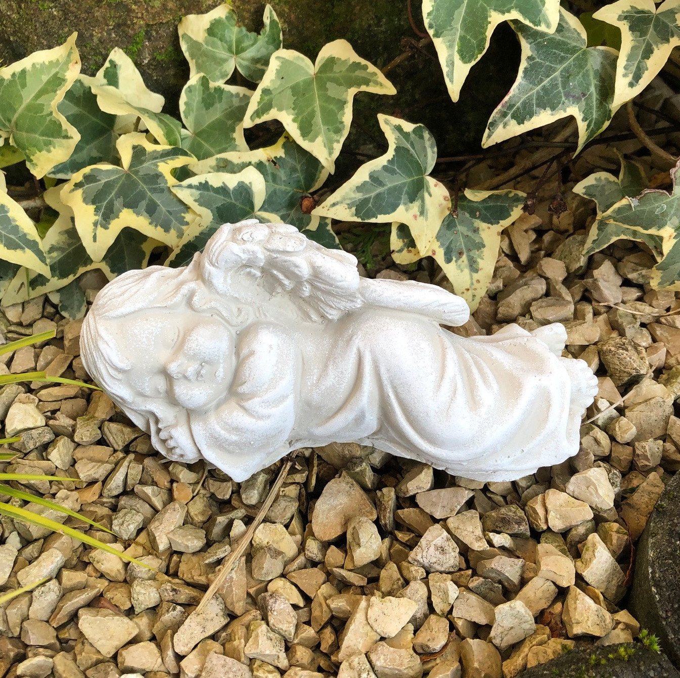 Radami Gartenfigur Engel Grabengel liegend Grabschmuck Grabdeko ca.650g Bild 2