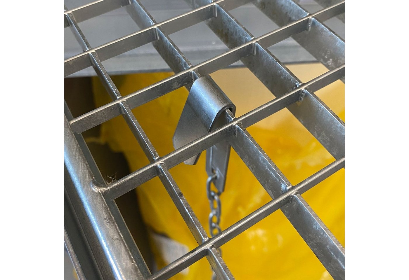 ECI Tools Gitterrostsicherung ECI® Gitterrostsicherung für Kellerschächte 3 Paar, 3 Paar