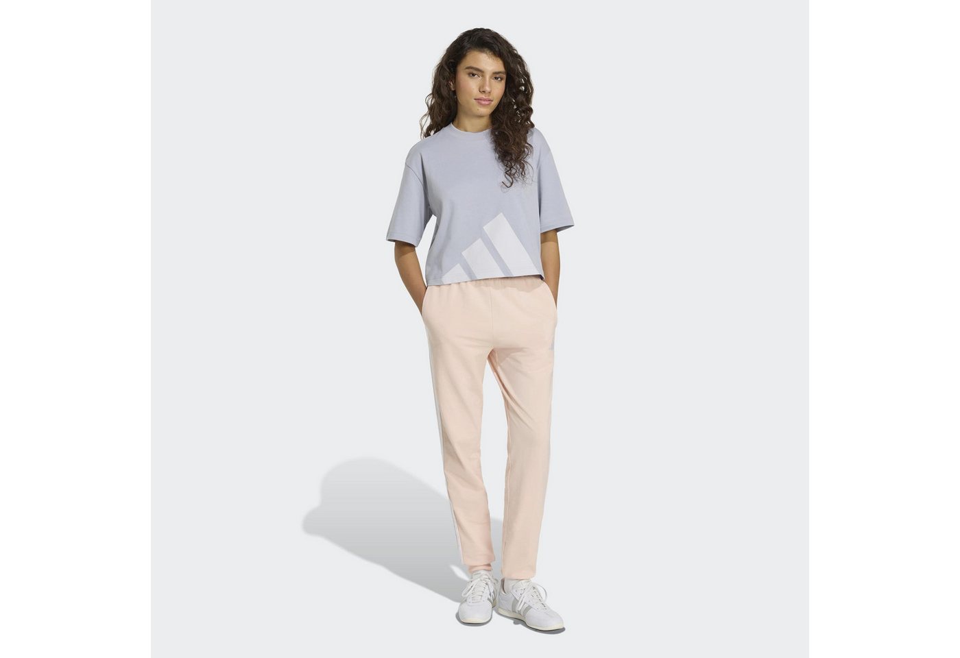 adidas Sportswear Sporthose W 3S SJ JOGGER für Erwachsene, aus Baumwolle und Elasthan, mit Kordelverschluss