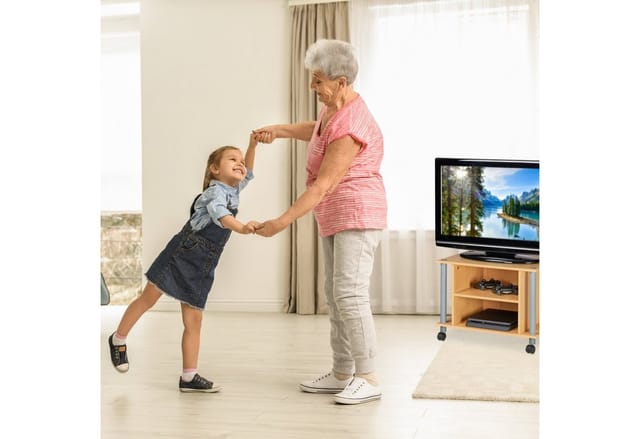 Tv Tisch mit Rollen, 2 Fächer, Fernseher Ablage, Fahrbarer Fernsehtisch, HxBxT: 45 x 60 x 40 cm, Holzoptik - Relaxdays