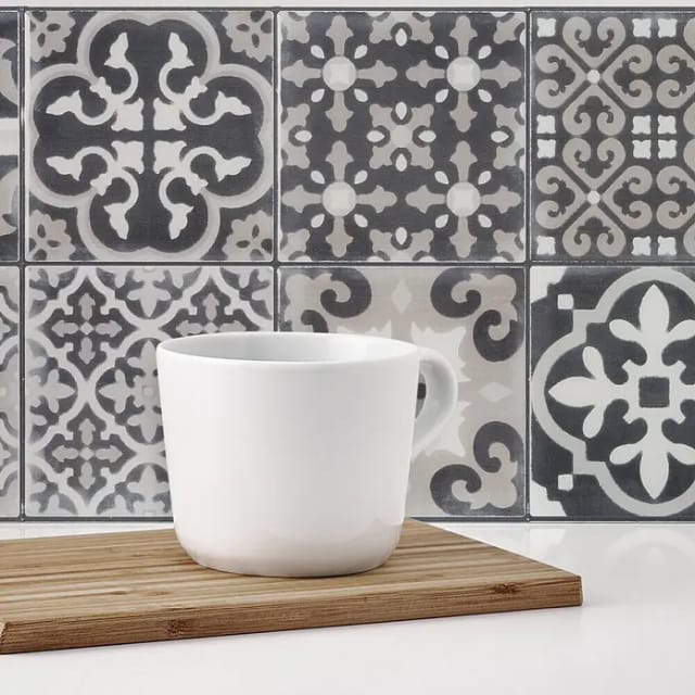 Selbstklebende Wandfliesen x4, 22,86 x 22,86 cm - Smart Tiles Vintage Arezzo schwarz/weiß, Fliesenaufkleber im Zementfliesen-Design - Badezimmer,