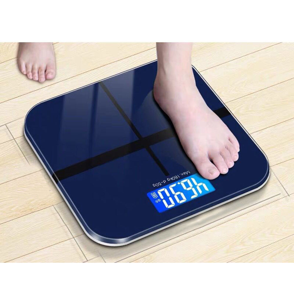Präzise Digitale Badezimmerwaage Mit Hintergrundbeleuchtetem Lcd-display, Fußpedal-aktivierungstechnologie, Maximaler Kapazität Von 181 Kg (400 Lbs), Abgerundeten Ecken.