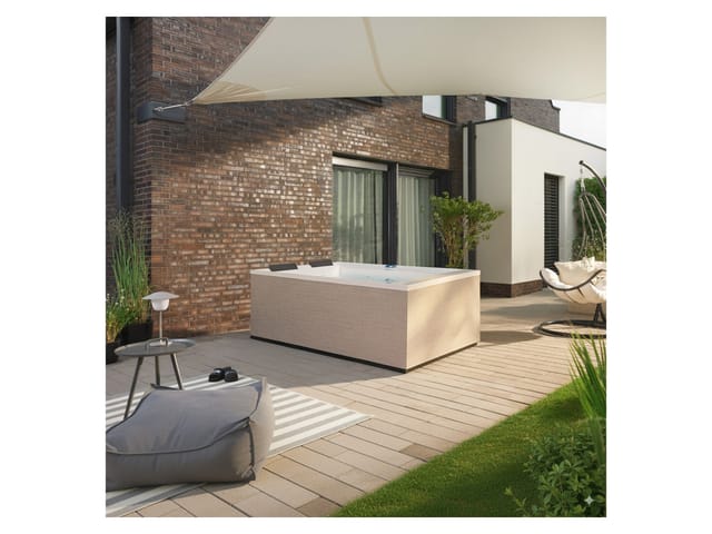 Home Deluxe - Outdoor Whirlpool nimbus - mit Treppe und Thermoabdeckung Maße: 190 x 140 x 70 cm- Inkl. Heizung, 18 Massagedüsen i Außen Whirlpool für