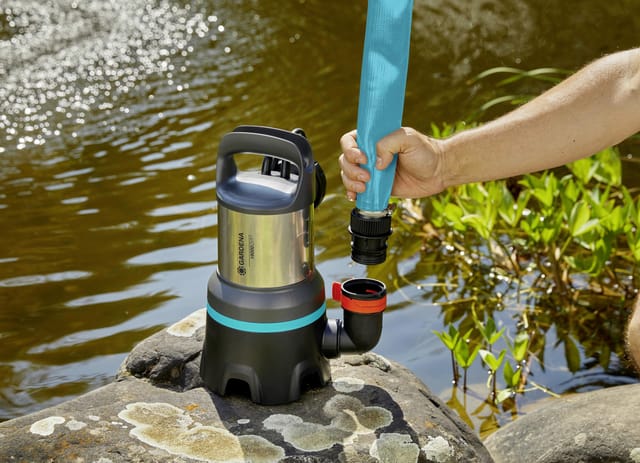 Schmutzwasserpumpe 16000 inkl. Anschlussschellensatz Wasserpumpe Pumpe - Gardena