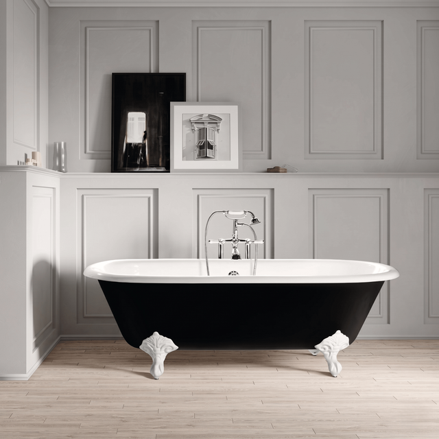 Rogier&mothes - Freistehende Gusseisen Badewanne plymouth schwarz Füße weiss 153