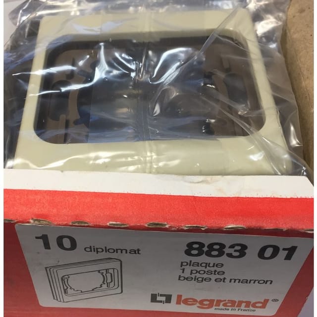 Diplomat 88301 - Platte 1 Station Beige/Braun - Beige - Legrand