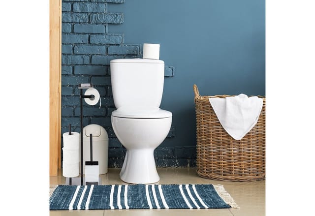 Relaxdays WC Garnitur, Toilettenpapierhalter, Toilettenbürste u. Bürstenhalter, Ablage, HBT: 69x26x18 cm, silber/schwarz