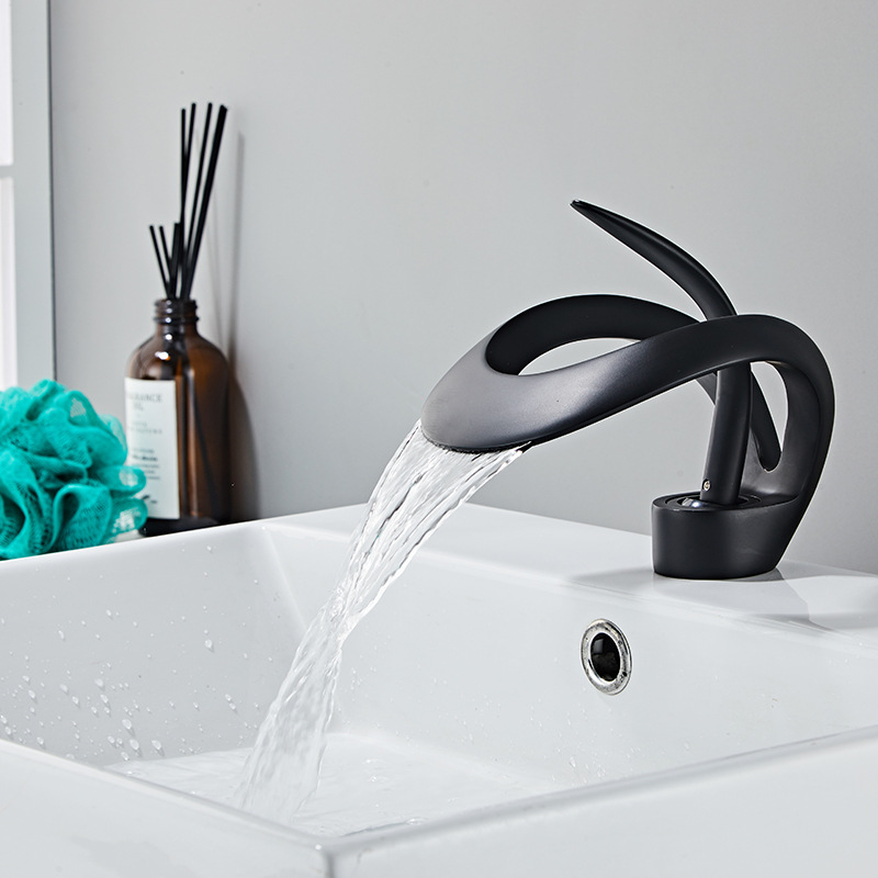 Robinet De Salle De Bain Cascade, Robinet Mitigeur De Salle De Bain Cascade Avec Vanne En Céramique À Poignée Unique Réglable Pour Eau Chaude Et Froide (noir)