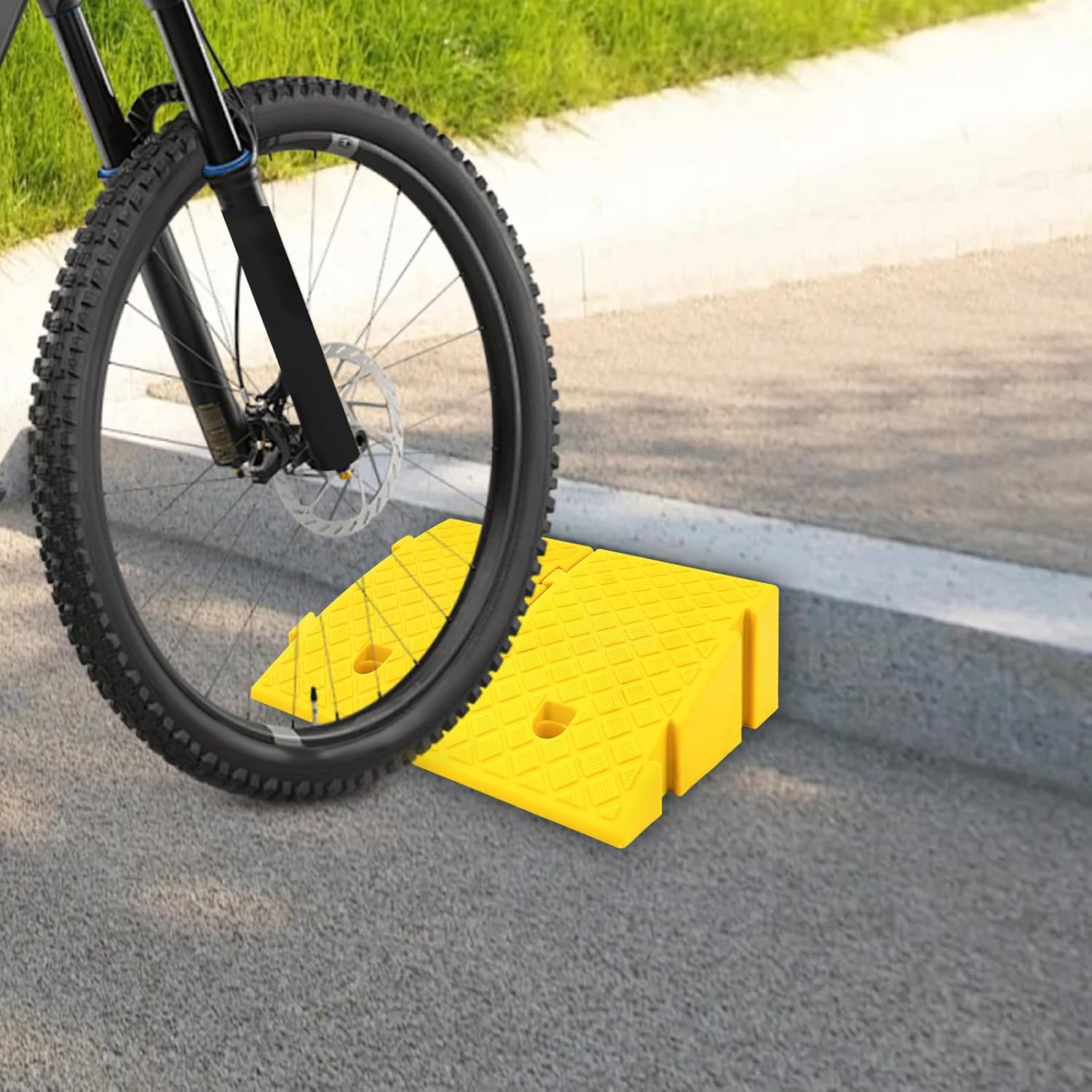 Bordsteinrampe Für 16 Cm Hohe Stufen, 2 Stück Tragbare Rutschfeste Kunststoff Schwellenrampe Auffahrhilfe, Mobilität Leichte Bordstein Rampe Für Auffahrt Ladestation Gehweg Auto