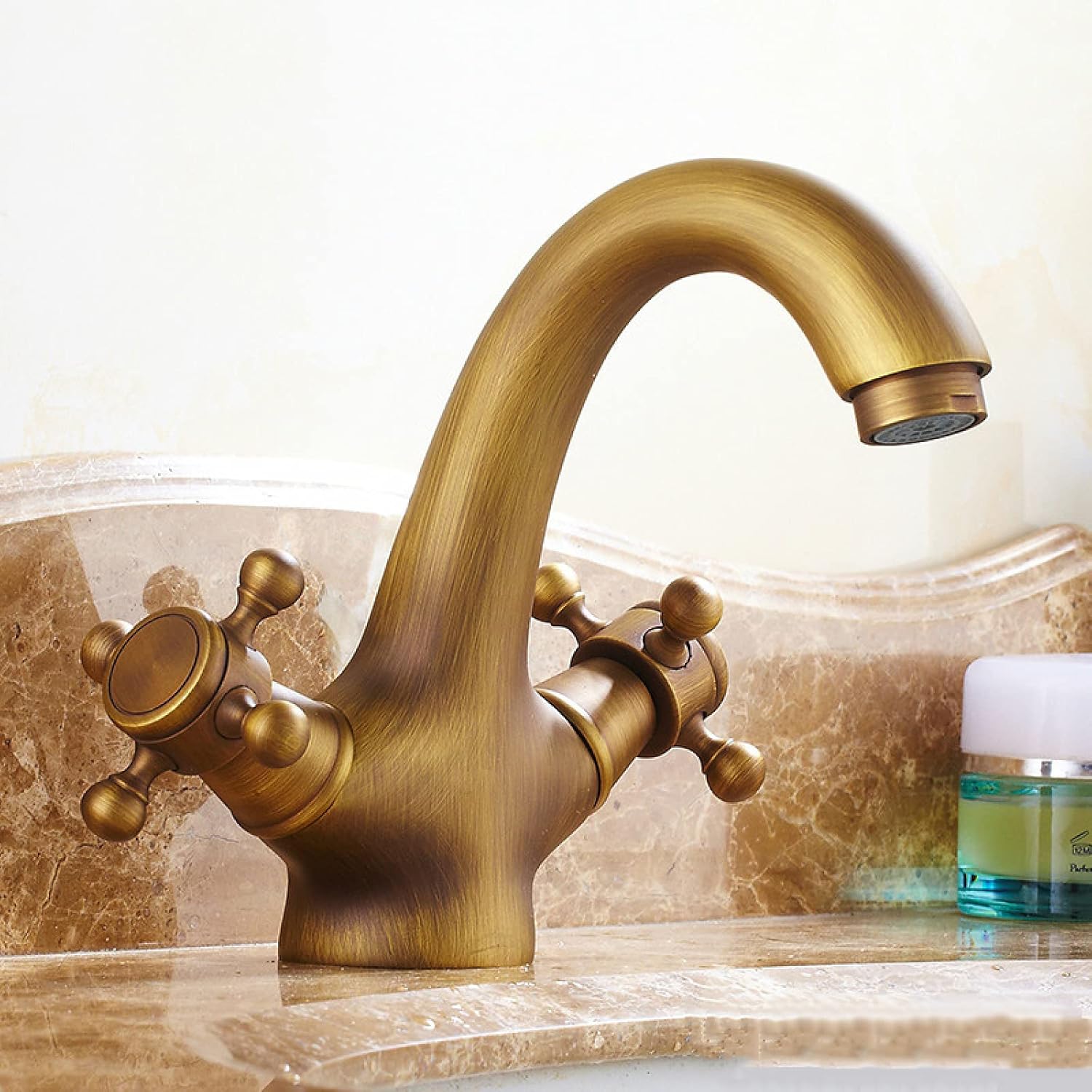 Robinet Antique En Cuivre Pour Lavabo De Style Européen Robinet D'Eau Chaude Et Froide Vintage Robinet De Lavabo Monotrou, Cuivre Antique