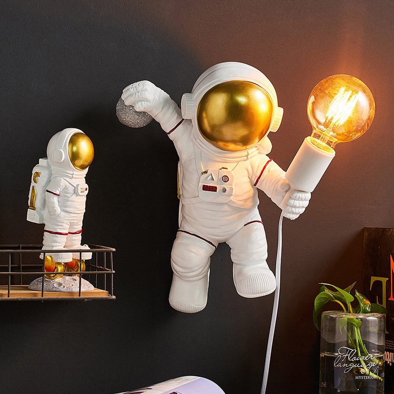 Astronautvägglampa Ljus Lyxig Astronautvägglampa I Rummet Vit