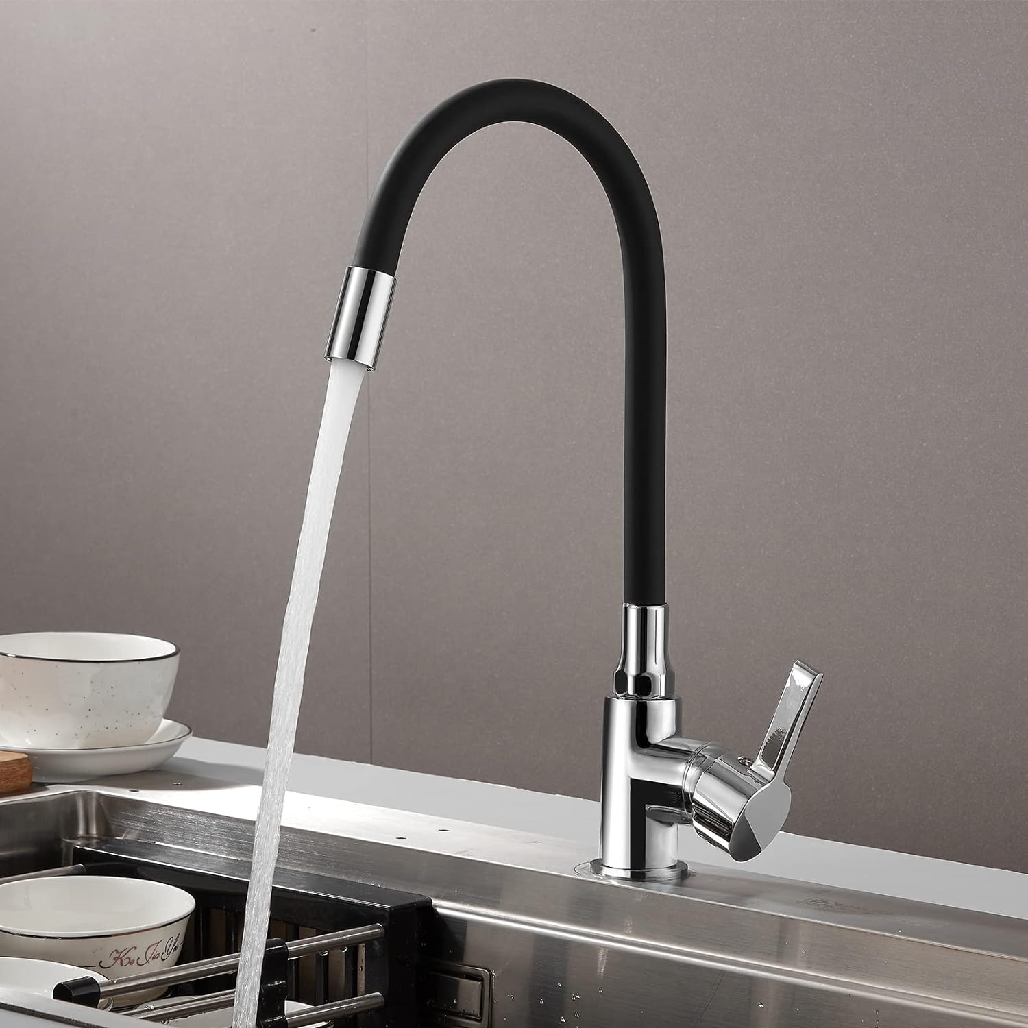 Flexible Kitchen Faucet Free Swivel High Spout Brass Sink Faucet And Single Hole Sink Faucet For Hot And Cold Water, Black