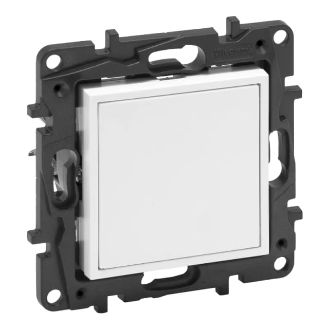 Legrand Niloe Step Mosaic-Adapter/Blindabdeckung Farbe: Ultraweiß 864179