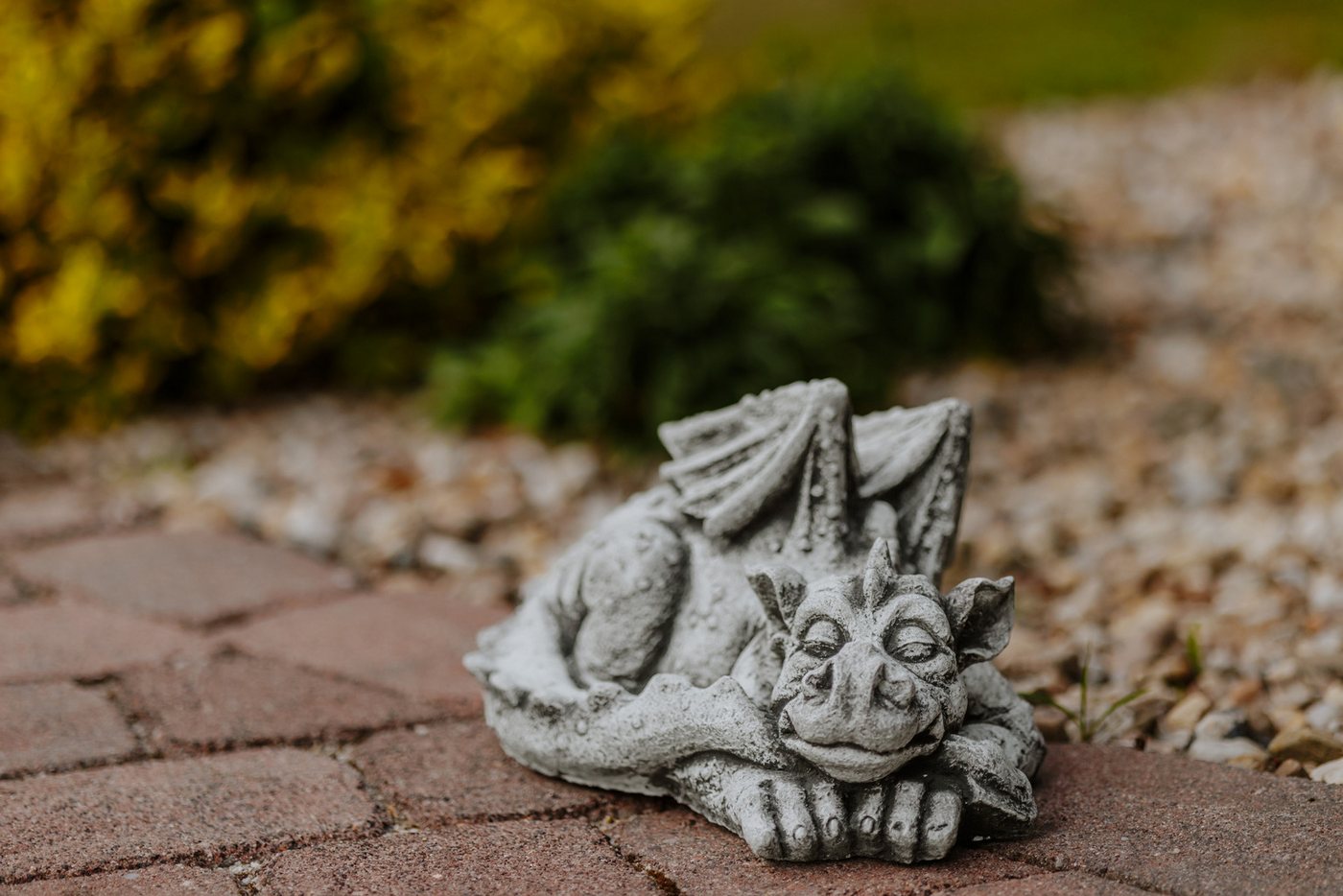 gartendekoparadies.de Gartenfigur Schlafender Drache, Steinfigur, H. 17 cm, 7 kg, Frostsicher Bild 4