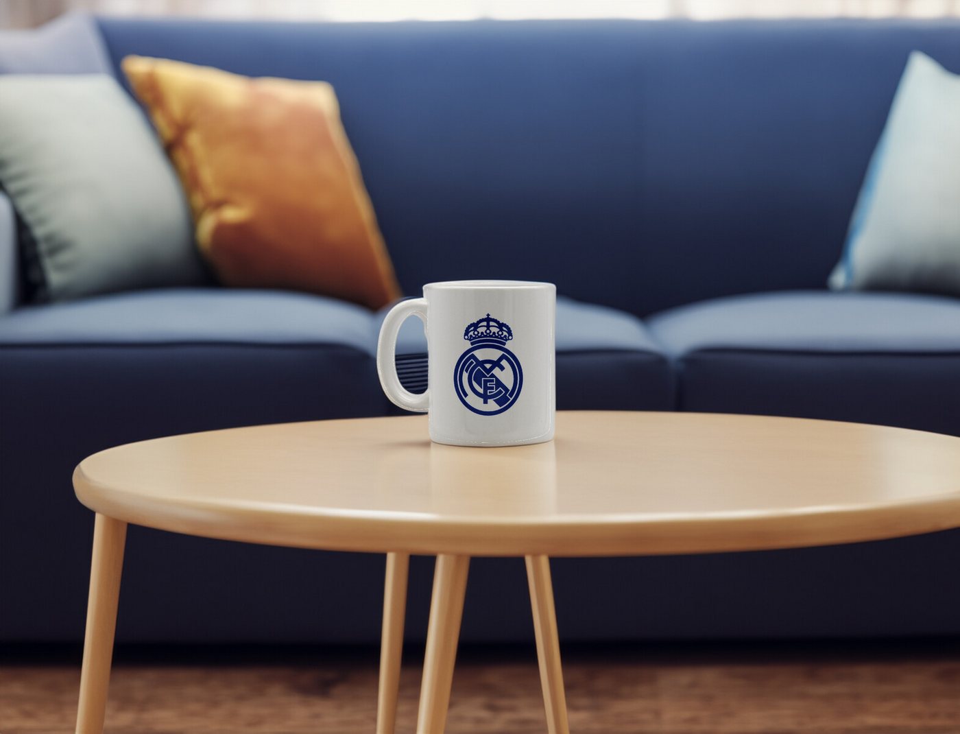 Real Madrid Trinkflasche Real Madrid Keramiktasse blaues Wappen Box Bild 5