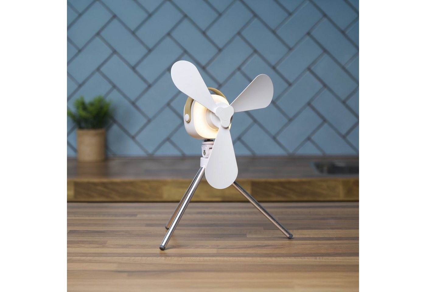 HAC24 Tischventilator Portabler Akku Ventilator Outdoor Camping Deckenventilator, zum Stehen oder Hängen mit Licht & Fernbedienung 3 Stufen