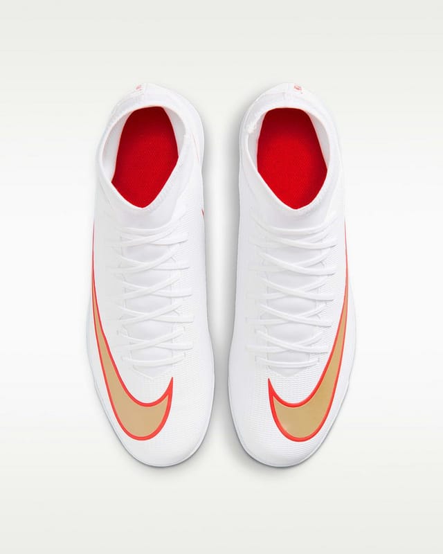 Nike Mercurial Superfly 11 Club TF Fußballschuh für harte Untergründe wie Asche und Kunstrasen