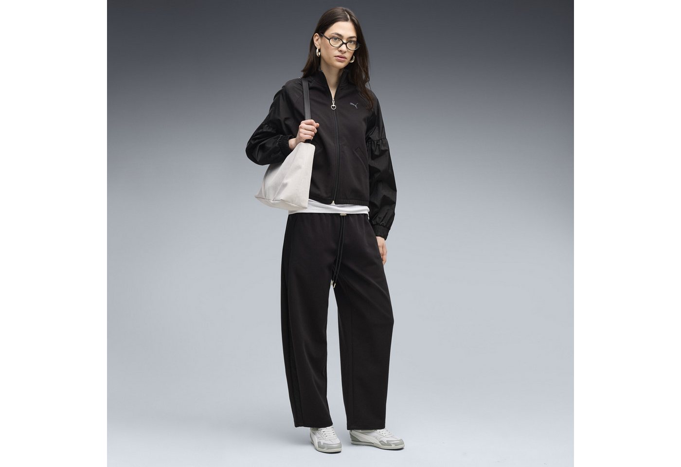 PUMA Trainingsjacke HER Relaxed Full-Zip Jacke Damen Bild 2