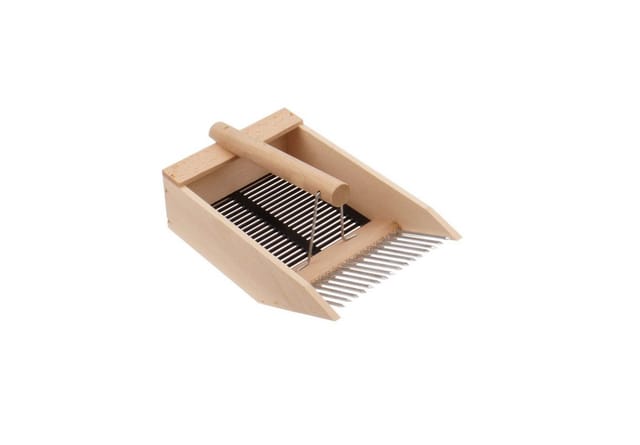 Raccoglibacche E Mirtilli In Legno Con Denti A Pettine In Ferro -248002