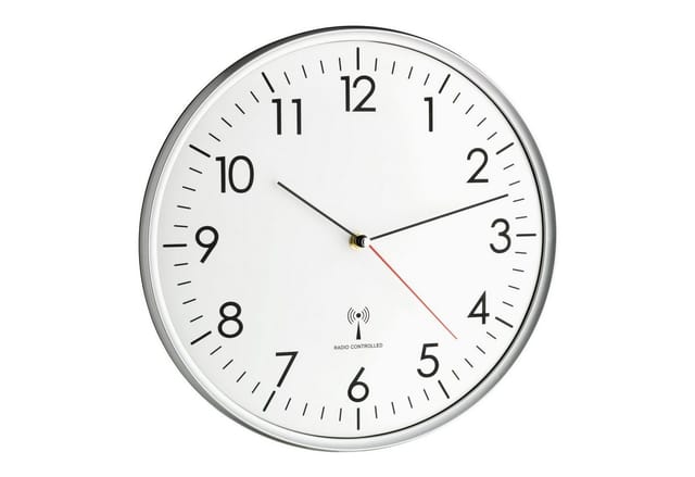 Tfa 60.3514 weiß/silber Analoge Funk-Wanduhr
